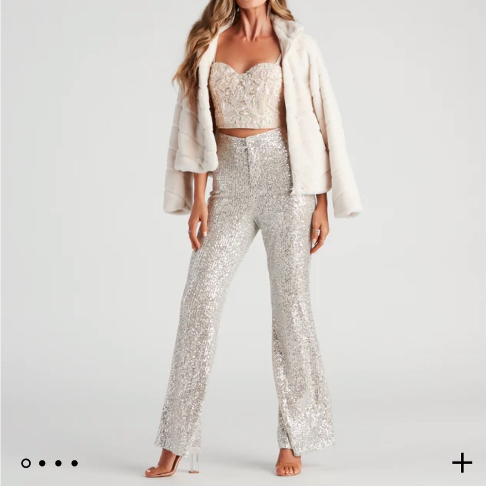 Windsor Sparkle Show Sequin Flare Pants in silver size XS NWT